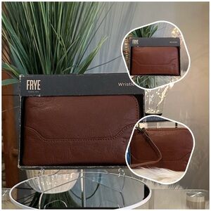 FRYE Leather Wristlet w/Zip Closure in Cognac, NIB